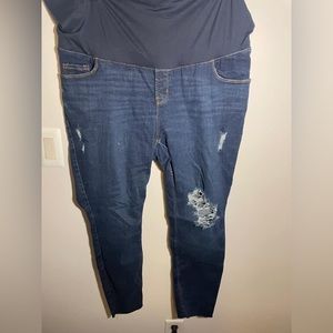 Old Navy maternity jeans